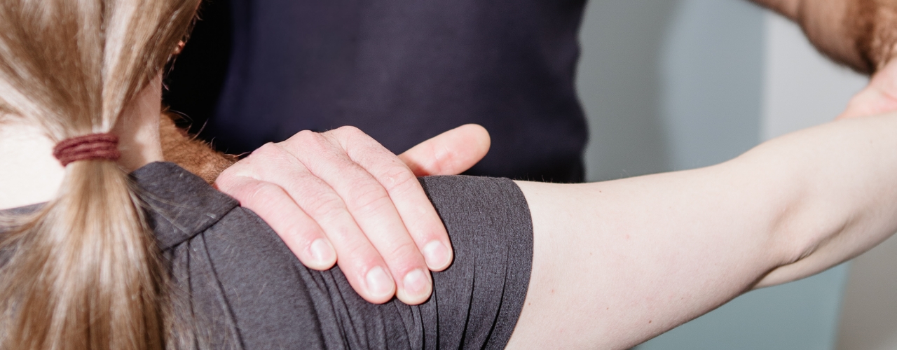 shoulder-pain-South-Sherbrook-Therapy-Winnipeg-MB
